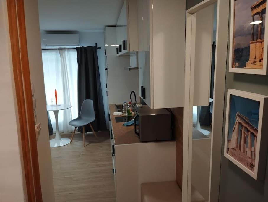 Nektar Cosy Apartment In City Centre เอเธนส์ ภายนอก รูปภาพ